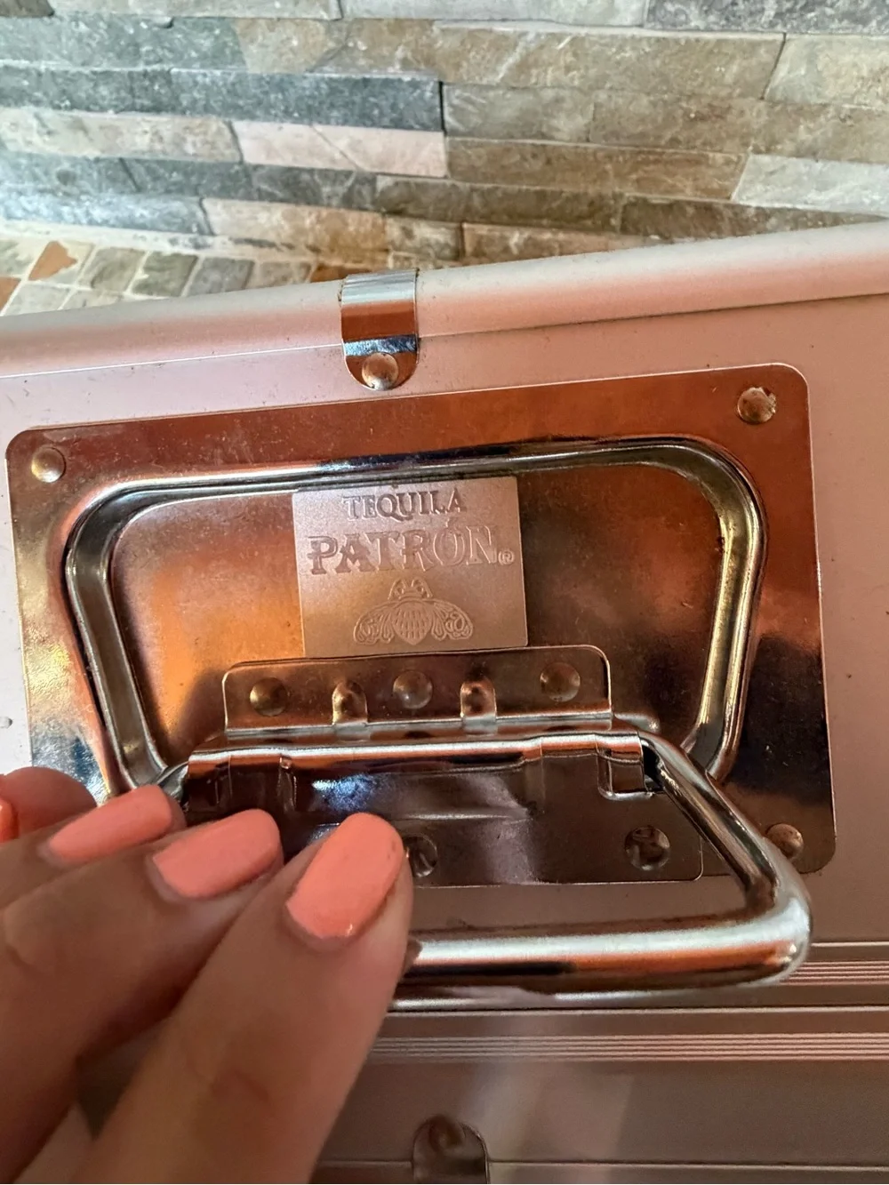 Patrón Metal display Case - Silver